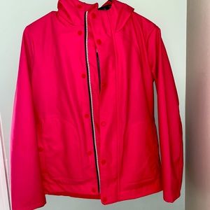 NWOT- never worn Girls Hunter raincoat
